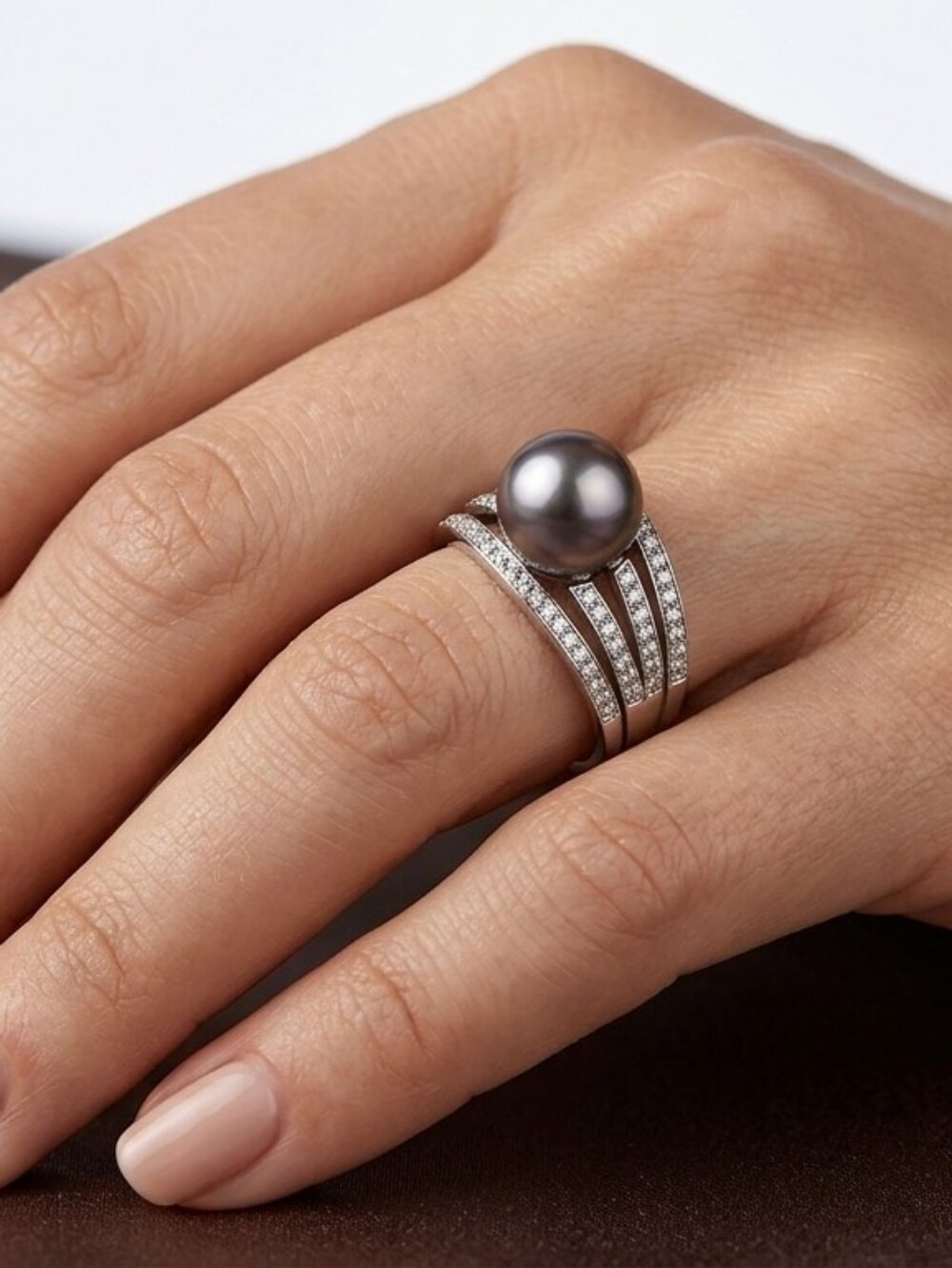 NATALIA  V‎ COLLISTER Collection Grey Pearl Cocktail  Ring